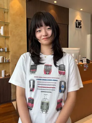 ロング ルナ|縮毛矯正 ×デザインカラー🥝のヘアスタイル