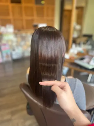 ロング カラー 井上 花音のヘアスタイル