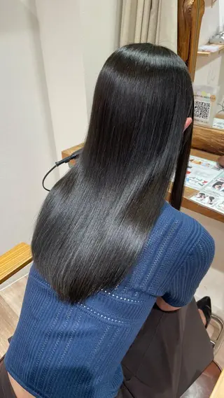 ロング カラー コトミ【メンズ】 【曲がる縮毛矯正】のヘアスタイル