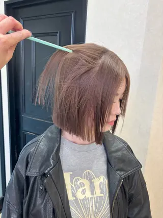 カラー MATTY azusaのヘアスタイル