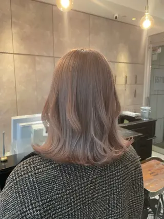 ミディアム カラー ヘアアレンジ 🎀ハイトーン・艶 カラー HANA🎀のヘアスタイル