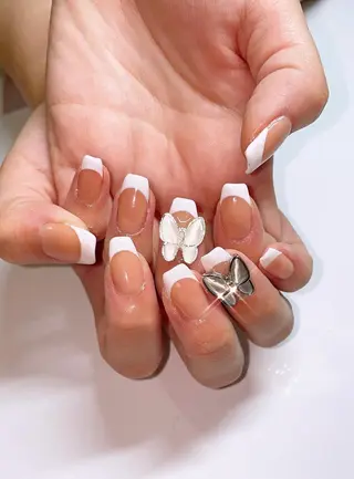 ネイル VIERU 🌈🎀💖のネイルデザイン