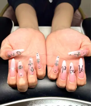 ネイル Lee Nailsのネイルデザイン