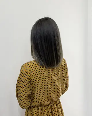 ミディアム 堀 綾花のヘアスタイル