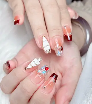 ネイル 🎀M nails✨ ビューティーのネイルデザイン