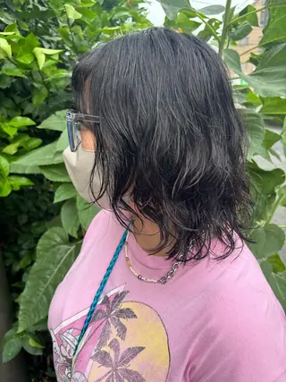 ミディアム 宇留間 涼香のヘアスタイル