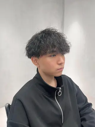 ショート パーマ メンズ ⚡メンズパーマフ ェードカットTomyのヘアスタイル