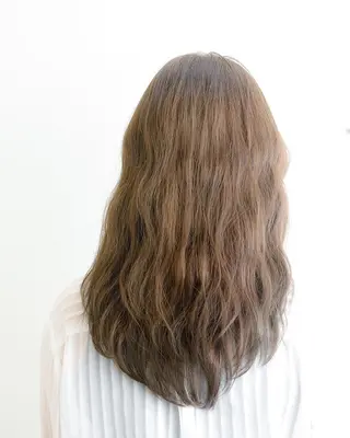 ミディアム カラー 隠れ家美容室 RAW TOKYO 【公式】のヘアスタイル