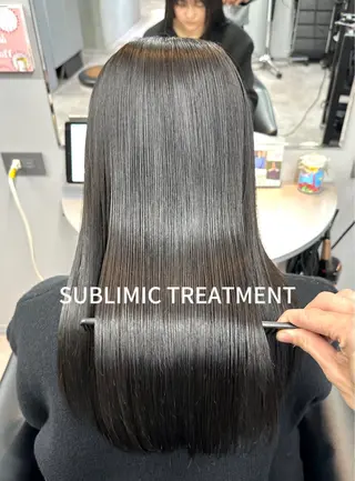 セミロング カラー 美髪矯正・レイヤー 倉友哉のヘアスタイル