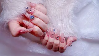 ネイル ISA_ BELLAのネイルデザイン