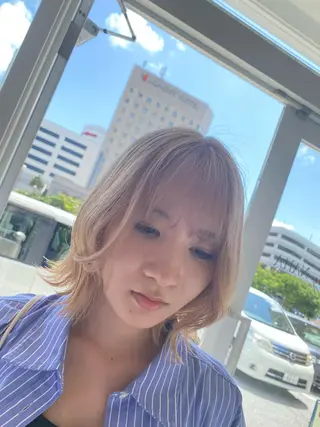ミディアム カラー 饒平名 知也のヘアスタイル