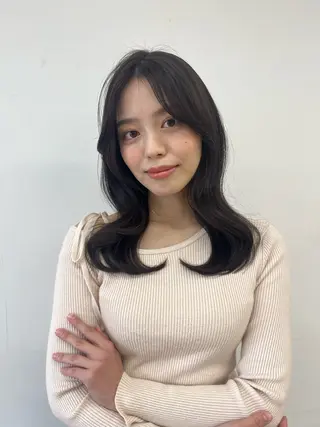 セミロング カラー miku/ 透明感カラーのヘアスタイル