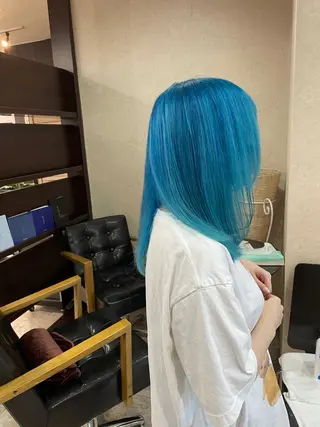 ミディアム カラー 成瀬 一生のヘアスタイル