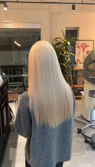 セミロング カラー パーマ ヘアアレンジ ブリーチカラー🤍 颯馬🐈‍⬛のヘアスタイル