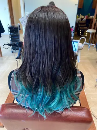 ロング 本郷 豊のヘアスタイル