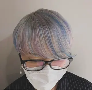 ショート カラー ブリーチ👩🦳/ ✂︎MANAMIのヘアスタイル