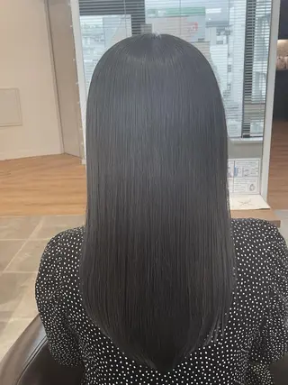 セミロング 開發 紗貴のヘアスタイル
