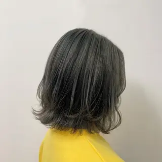 ミディアム カラー 村山 美空のヘアスタイル