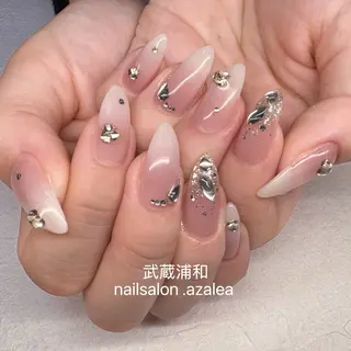 ネイル R inのネイルデザイン