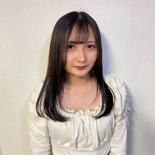 ロング カラー ｼﾉｻﾞｷ ｷﾅのヘアスタイル