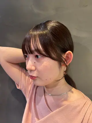 セミロング 吉村 詩音のヘアスタイル