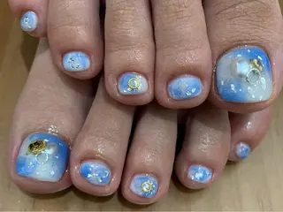 ネイル 中川 愛理のネイルデザイン