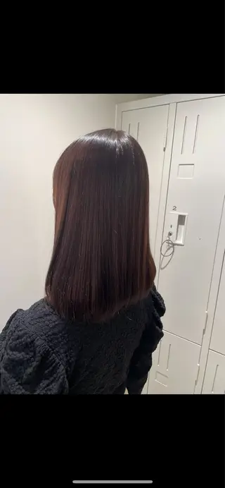 ミディアム 髙橋 真香のヘアスタイル