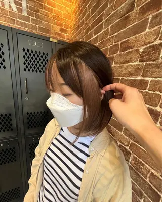 ミディアム カラー パーマ ヘアアレンジ メンズ キッズ ネイル マツエク・マツパ アイブロウ 久木原 ゆりのヘアスタイル