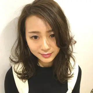 セミロング カラー ヘアアレンジ 鈴木 拓海のヘアスタイル