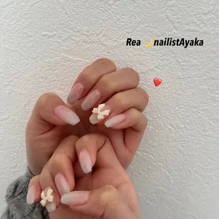 ネイル Laula🤍 ayakaのネイルデザイン