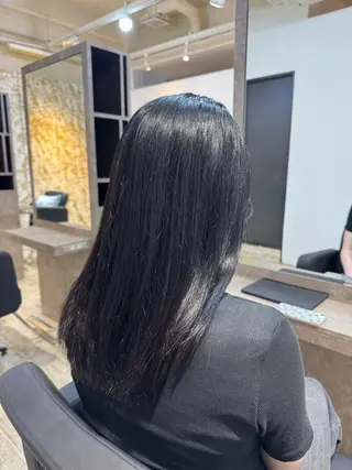 セミロング 久保田 汐音のヘアスタイル