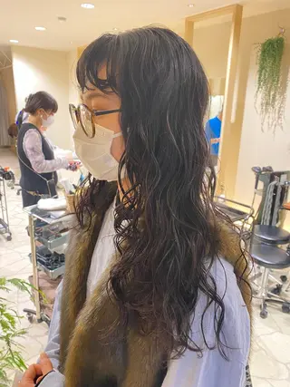 ロング カラー パーマ 三代 ゆりあのヘアスタイル