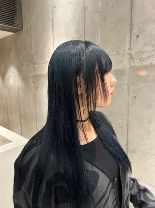 カラー アベ コハルのヘアスタイル