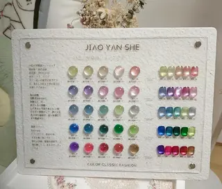 ネイル DI'A ネイルサロンのネイルデザイン