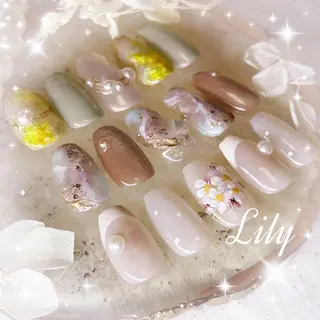 ネイル Lily*nail 🌻Mii🌻のネイルデザイン