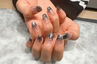 ネイル 長谷川 奈緒美のネイルデザイン