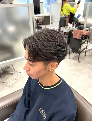 ショート パーマ メンズ 関西センターパート メンズモデル募集のヘアスタイル