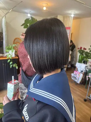 ミディアム Birth& Bloom【さあや】のヘアスタイル