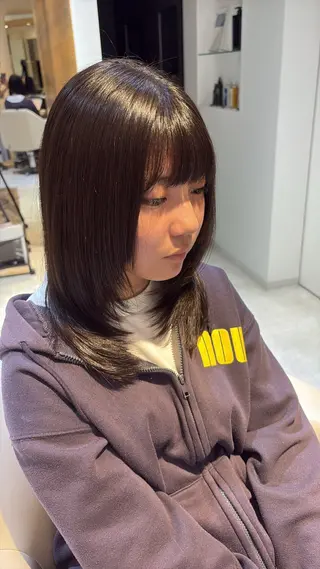 ミディアム 竹谷 奈津実のヘアスタイル