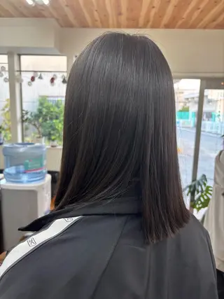 ミディアム 品川 苑花のヘアスタイル