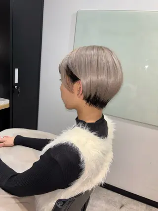 ショート カラー なりたいを叶えます！ 出口 紗依のヘアスタイル