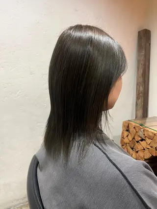 セミロング カラー 須藤　優真 切りっぱなしボブのヘアスタイル