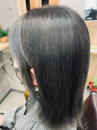 ミディアム カラー memento 斎藤大覚のヘアスタイル
