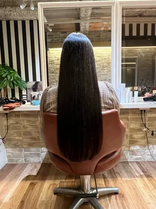 ロング 正司 奈瑠美のヘアスタイル