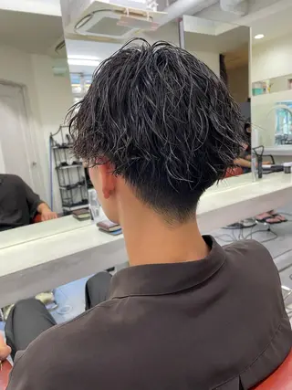 パーマ メンズ 大阪美容師 井上智博のヘアスタイル