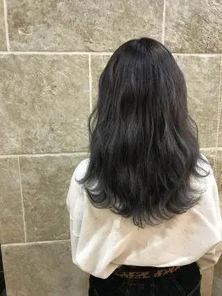 セミロング カラー 《Zina札幌大通》 Hinano🐻のヘアスタイル