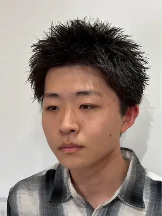 ショート 金子 遥人のヘアスタイル