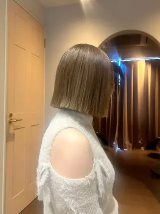 ショート カラー 色素薄めカラー o___mioのヘアスタイル