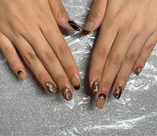 ネイル VIERU 🌈🎀💖のネイルデザイン