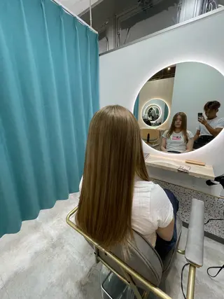 セミロング 登 愛のヘアスタイル